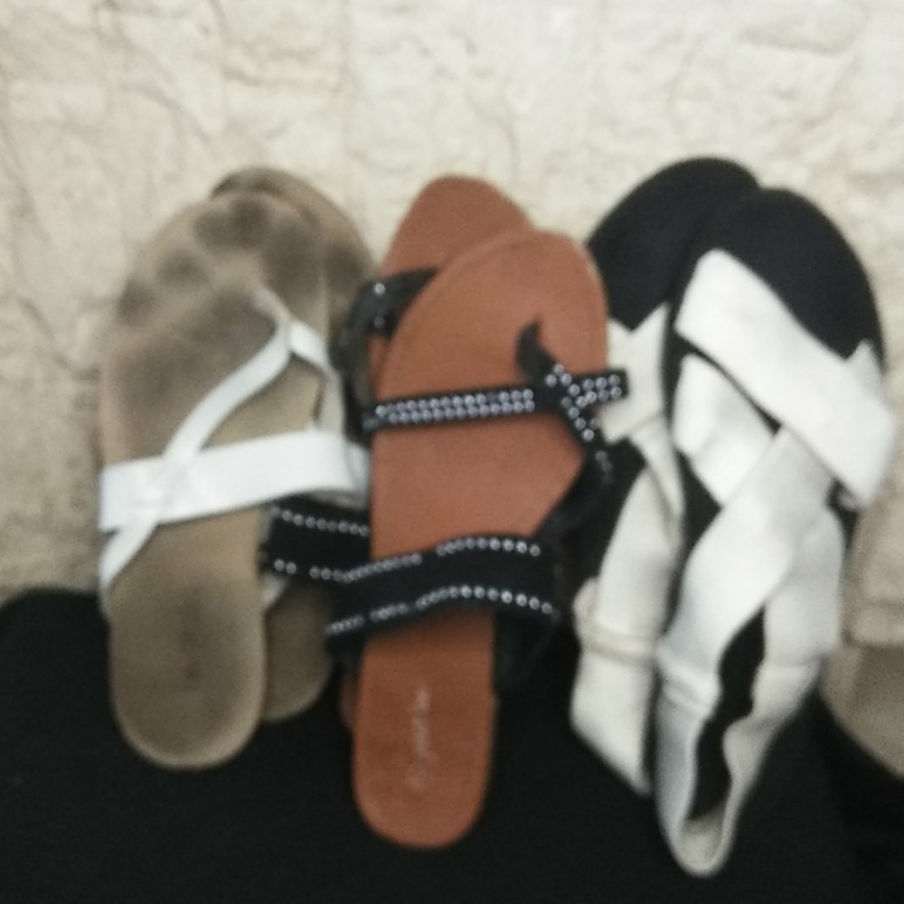 Bundle of summer Sandals.
